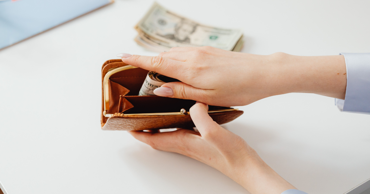 家計にやさしい安い受講料のイメージ画像。